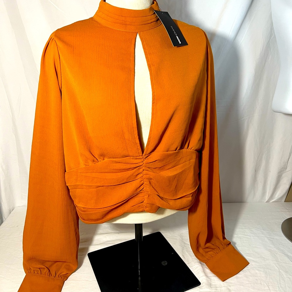 Fashion Nova 1x Long Sleeve open back blouse